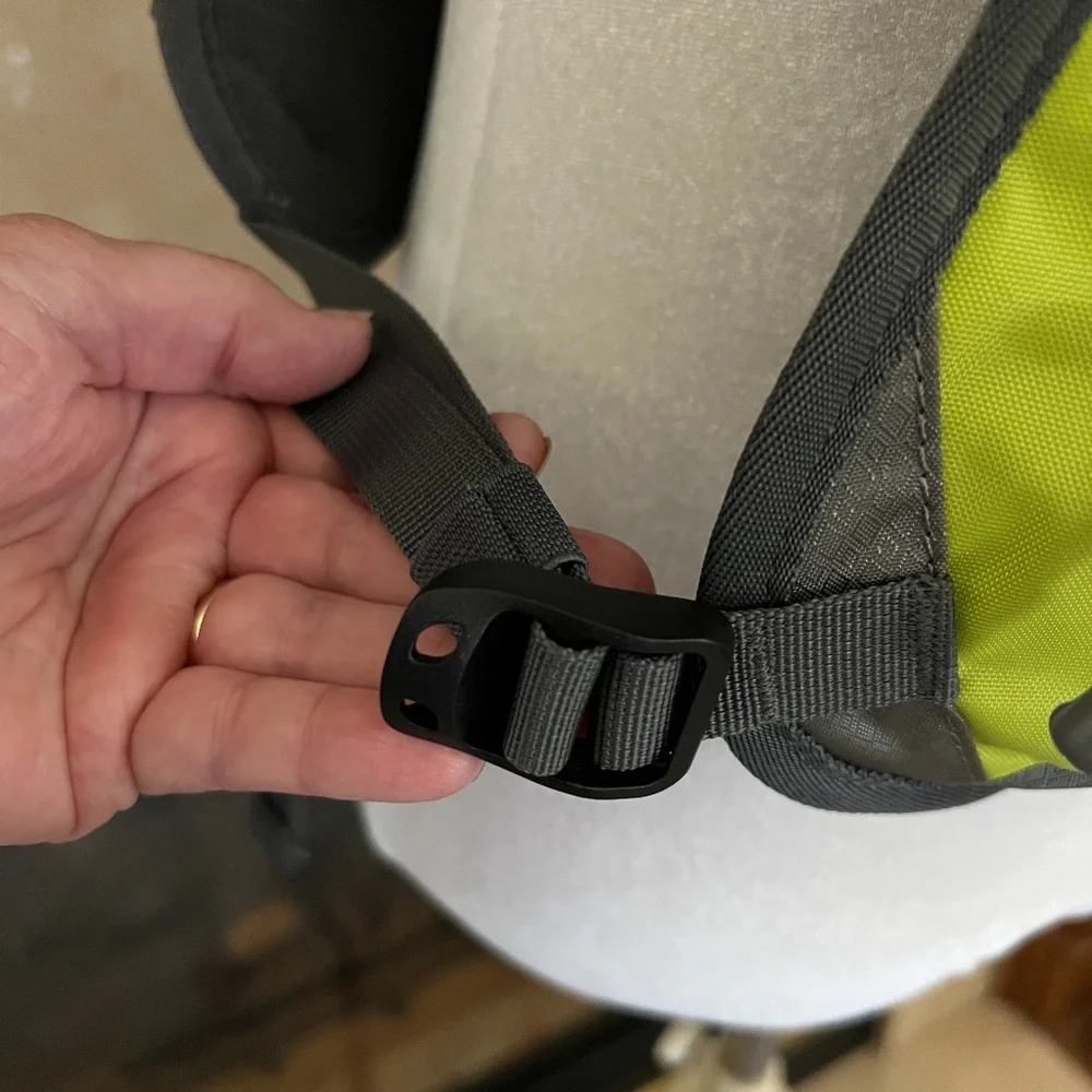 Anmeilu Green Gray Lightweight‎ Hydration Backpack NEW